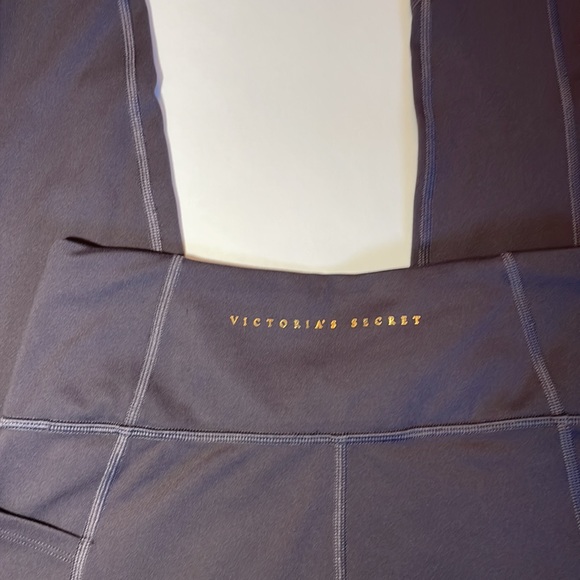 Victoria’s Secret Purple Leggings Size S - Picture 3 of 4